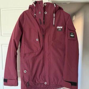 DOPE Adept Maroon Ski Jacket XS (I’m normally a Women’s Medium!)